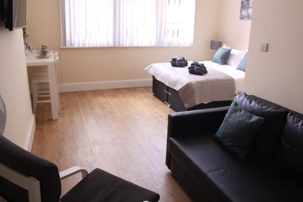 The Trafford Apartment Stockport Ngoại thất bức ảnh